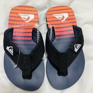 Kids quicksilver flip flops - size 10.5 - never worn